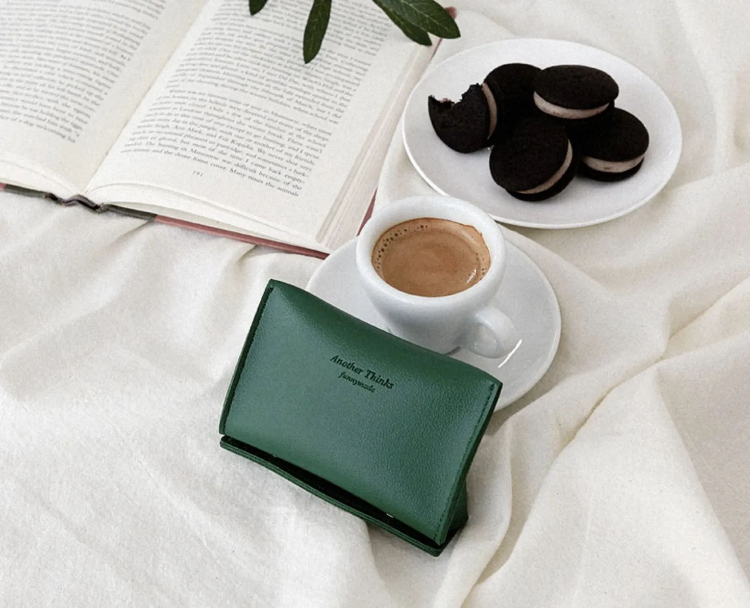 Triangle Leather Card Case