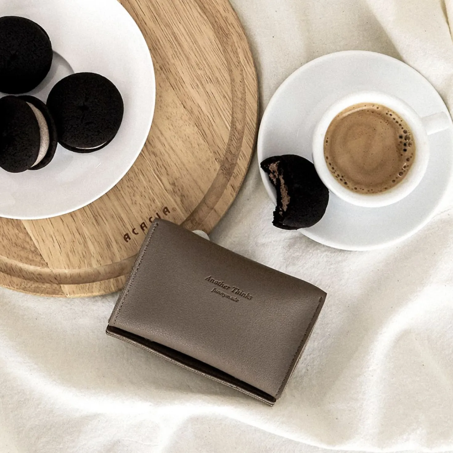 Triangle Leather Card Case