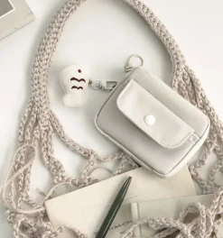 Voyager Button Card Pouch