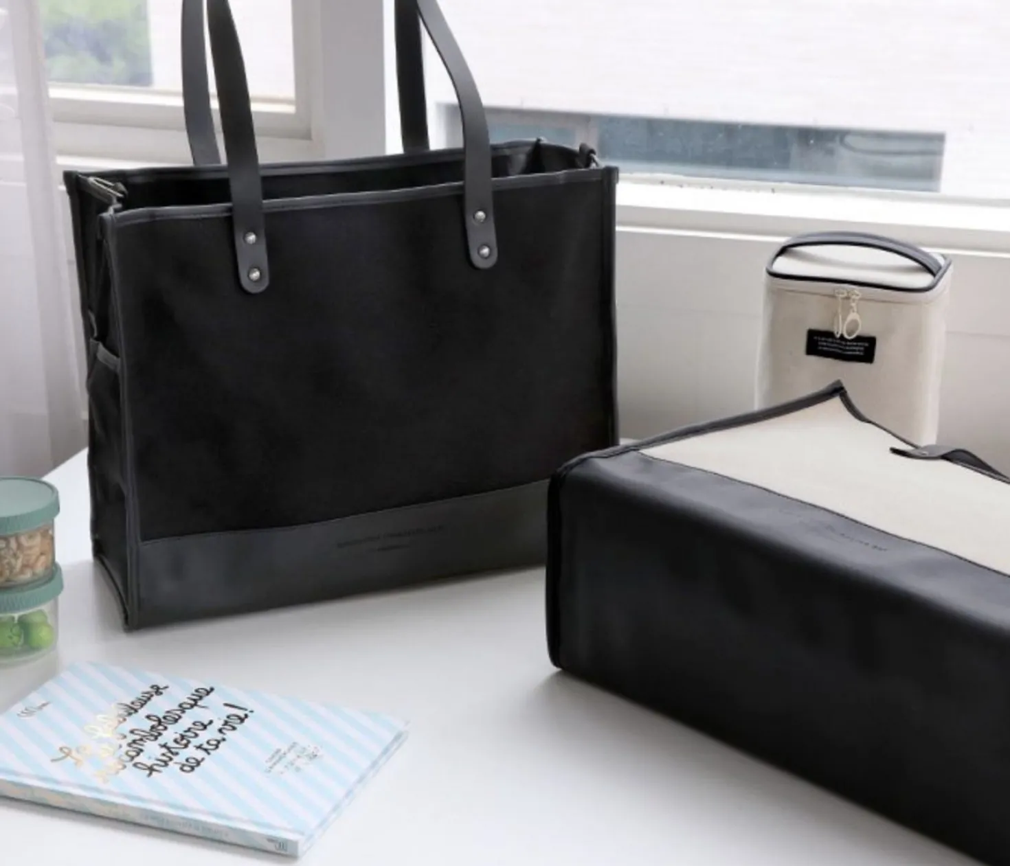 XL La Belle Shoulder Bag